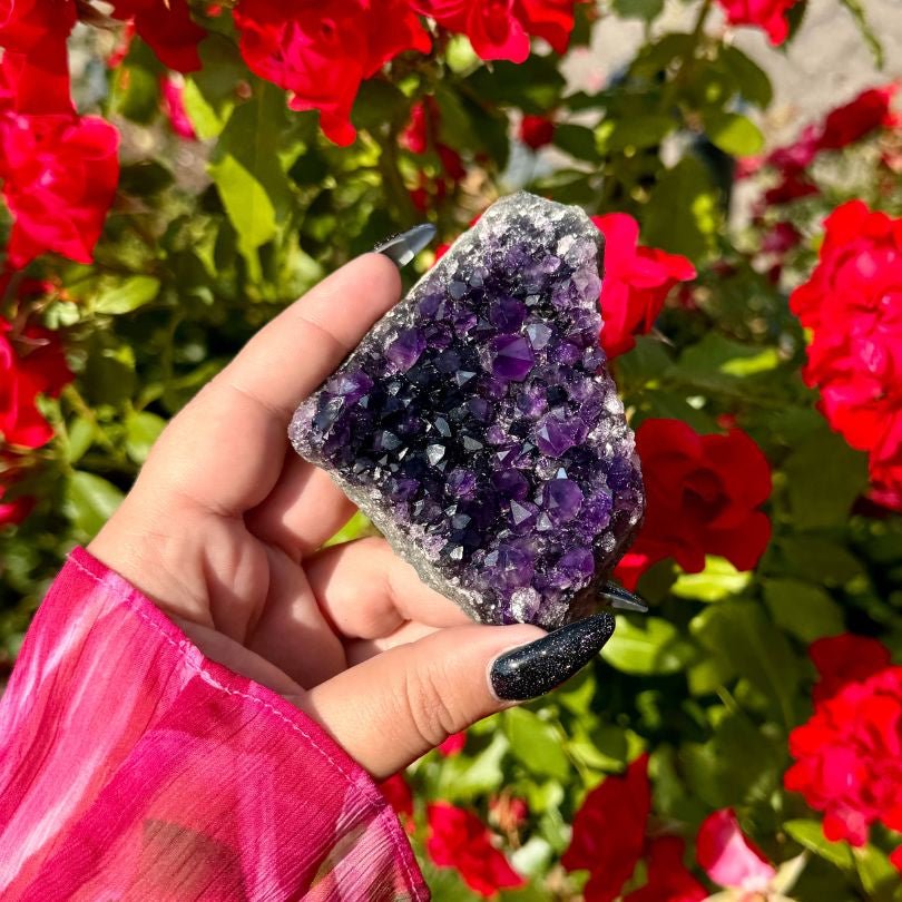 Amethyst Handstück AA+ - thatspiritualshop.de
