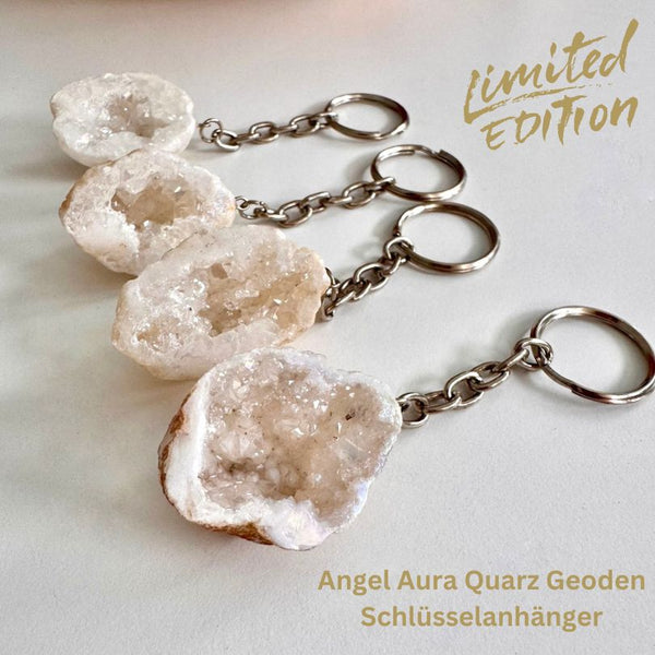 Angel Aura Quarz Geode | Schlüsselanhänger - thatspiritualshop.de