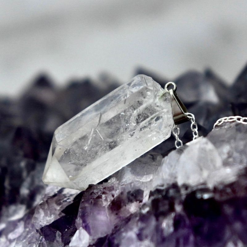 ENERGY FLOW | Bergkristall Kette und Pendel - thatspiritualshop.de