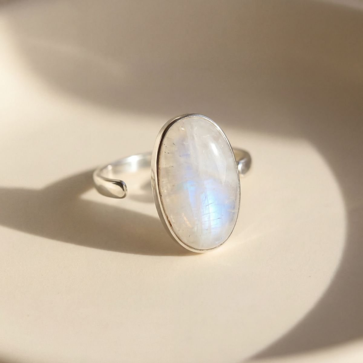 REGENBOGEN MONDSTEIN RING - thatspiritualshop.de