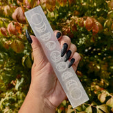 Selenit Mondphasen Tafel - thatspiritualshop.de