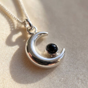 TURMALIN PROTECTION MOND KETTE - thatspiritualshop.de